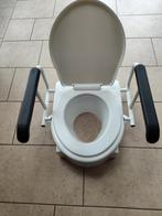 Toiletverhoger met armleuningen en instelbare zithoogte, Ophalen, Zo goed als nieuw