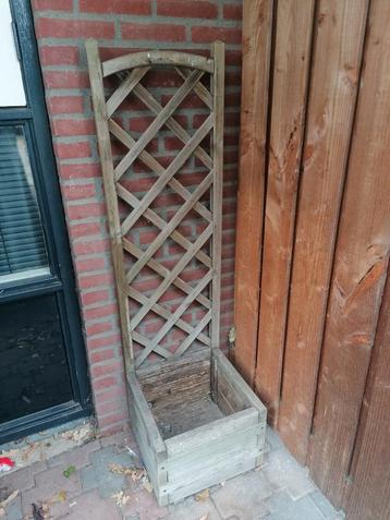Houten plantenbak met klimrek - balkon/tuin beschikbaar voor biedingen