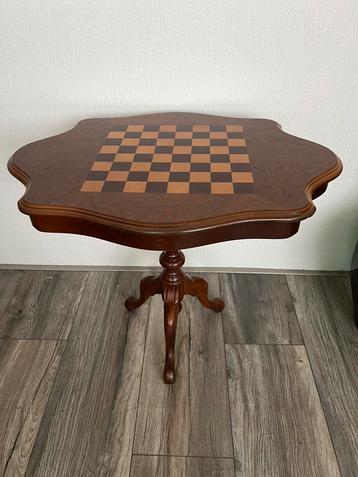 Vintage schaaktafel biedemeijer stijl beschikbaar voor biedingen