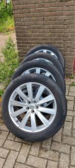 Bandenset Volvo XC90/ Mercedes ML W163 (zie omschrijving), Auto-onderdelen, Banden en Velgen, Gebruikt, Banden en Velgen, 235 mm