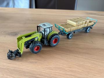 Siku tractor met aanhanger beschikbaar voor biedingen