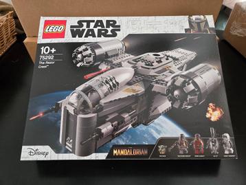Lego 75292 Razor Crest beschikbaar voor biedingen