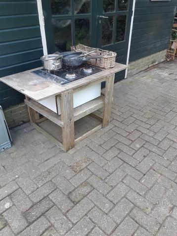 Buitenspeelkeuken  beschikbaar voor biedingen