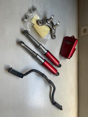Honda SS50M K0 Onderdelen - Stuurplaat, Kap, Veren beschikbaar voor biedingen
