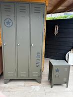 Stoere metalen lockerkast met 3 deuren + nachtkastje, Ophalen, Zo goed als nieuw