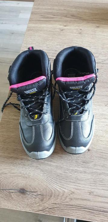 Safety Jogger S3 SRC zwart beschikbaar voor biedingen