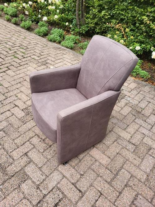 Comfortabele eetkamerstoel met handgreep, Huis en Inrichting, Fauteuils, Zo goed als nieuw, Stof, Ophalen
