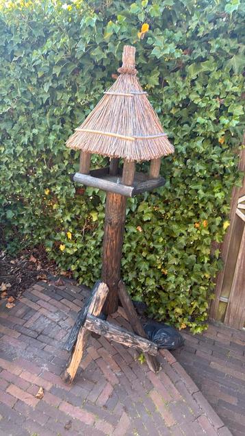 Te koop vogelhuisje  beschikbaar voor biedingen