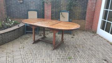 Teak tuintafel en of hardhout bankje 