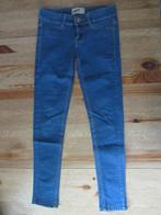 Blauwe spijkerbroek maat 32, Ophalen of Verzenden, Zo goed als nieuw, Meisje, Broek