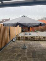 Mooie grijze parasol, Ophalen, Kantelbaar, 2 tot 3 meter, Zo goed als nieuw