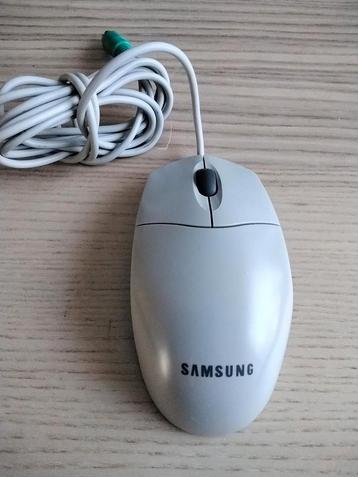Samsung ps/2 scroll muis in onverkleurde staat beschikbaar voor biedingen