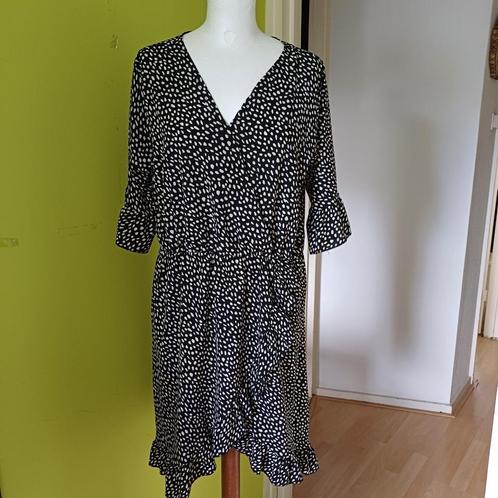 Leuke jurk van Liz Devy maat L, Kleding | Dames, Jurken, Zo goed als nieuw, Maat 42/44 (L), Zwart, Ophalen of Verzenden