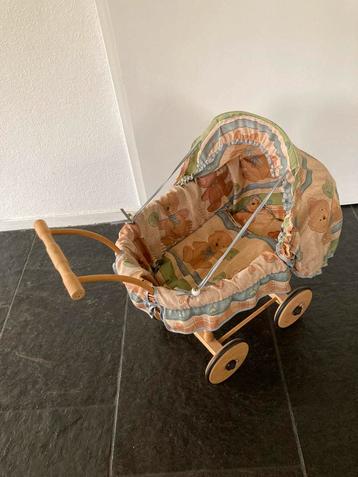 Poppenwagentje Rotan bekleed in ZGST beschikbaar voor biedingen