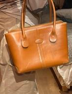 Tods camel kleurige tas. Tijdloos, Sieraden, Tassen en Uiterlijk, Tassen | Damestassen, Ophalen of Verzenden, Gebruikt, Bruin