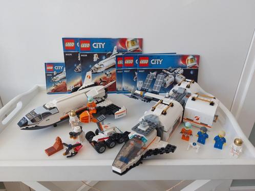 Lego City 60226 60227 Mars Research Shuttle en Lunar Space, Kinderen en Baby's, Speelgoed | Duplo en Lego, Zo goed als nieuw, Lego
