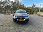Volkswagen Eos 2.0 16V FSI 110KW 2006 Zwart, Auto's, Volkswagen, Voorwielaandrijving, Lederen bekleding, 74 €/maand, Zwart
