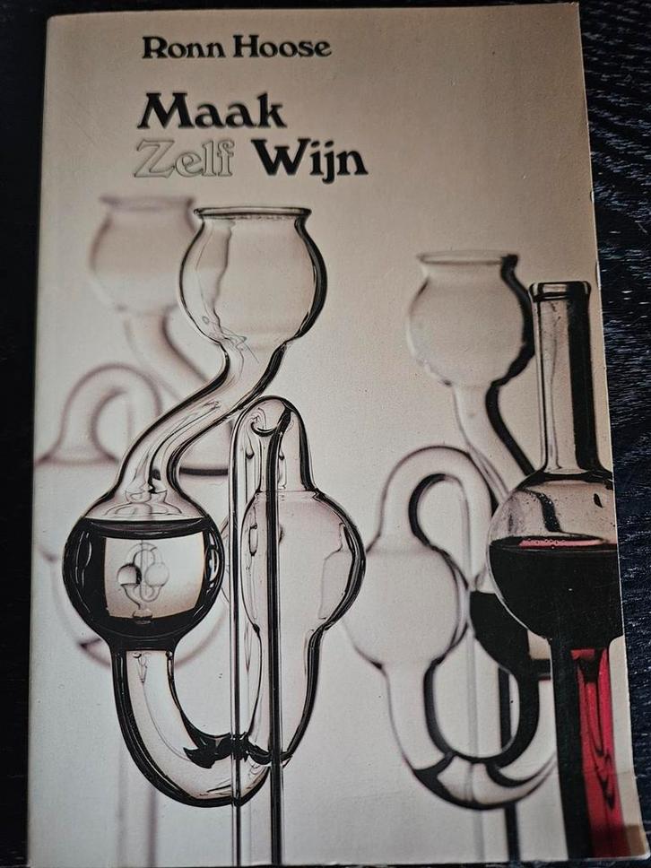 Maak Zelf Wijn - Ronn Hoose, Boeken, Hobby en Vrije tijd, Gelezen, Overige onderwerpen, Ophalen of Verzenden