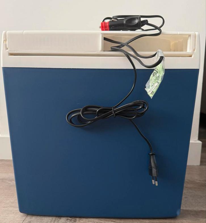 Elektrische Koelbox 12V/220V - Ideaal voor Onderweg!, Caravans en Kamperen, Koelboxen, Zo goed als nieuw, Koelbox, Elektrisch
