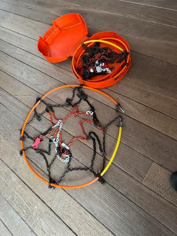 Set sneeuwkettingen. 1x gebruikt div maten zie tekst beschikbaar voor biedingen