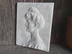 Prachtig oud (1906) frans bas relief in gips van jonge dame, Antiek en Kunst, Verzenden