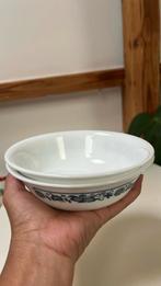 Corelle 'Old Town Blue Onion' Fruit Bowl or Dessert Bowl, Huis en Inrichting, Gebruikt, Ophalen of Verzenden, Glas, Kom(men)