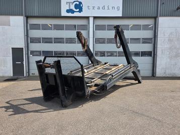 Diversen 14 ton haakarm / Portaal systeem beschikbaar voor biedingen