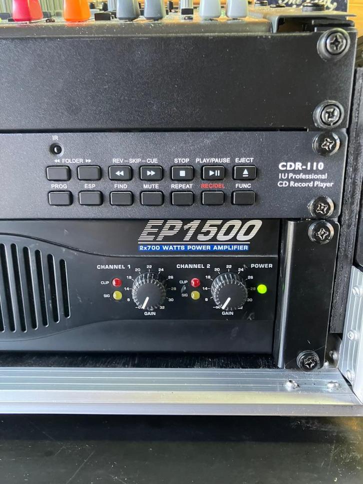 Behringer EP1500  met 2 wharfdale speakers, Muziek en Instrumenten, Versterkers | Keyboard, Monitor en PA, Gebruikt, P.A., 500 tot 1000 watt