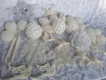 Prachtige verzameling brocante kerstversiering. Creme Wit  beschikbaar voor biedingen