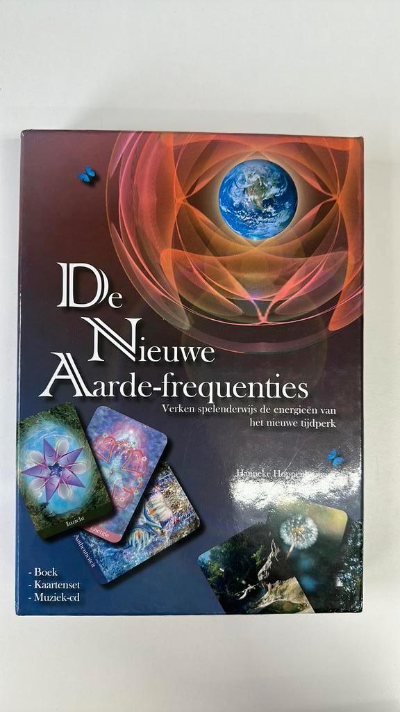 W Zelders en H Hoppenbrouwer - De nieuwe aarde-frequenties, Boeken, Esoterie en Spiritualiteit, Zo goed als nieuw, Achtergrond en Informatie
