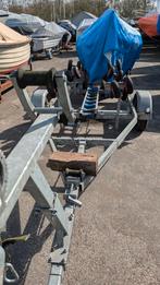Te koop een nette kanteltrailer voor kielboot, Watersport en Boten, Boottrailers, Ophalen, Minder dan 1500 kg, Verstelbare verlichting