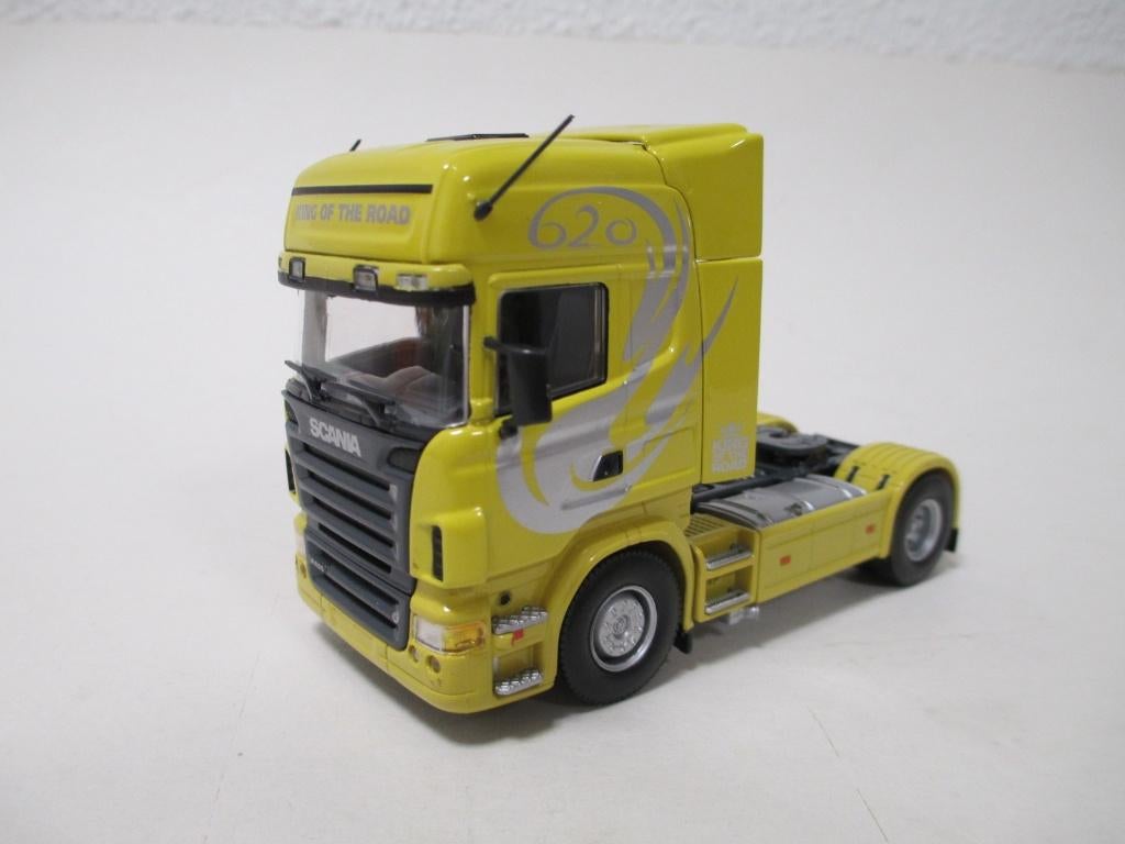 Scania R620 V8 4x2 Universal Hobbies 1/50, Ophalen of Verzenden, Nieuw, Bus of Vrachtwagen, Overige merken