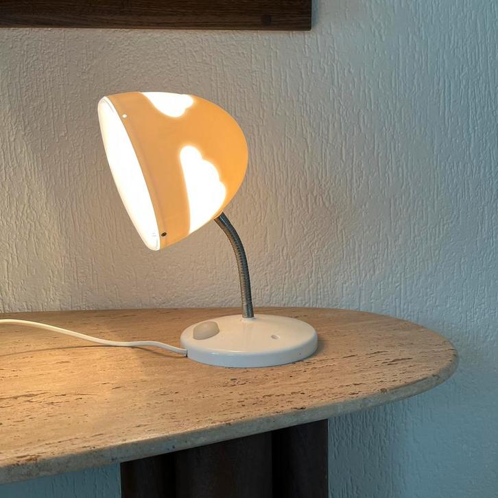 Ikea Skoljig vintage wolken tafellamp wit, Huis en Inrichting, Lampen | Tafellampen, Zo goed als nieuw, Minder dan 50 cm, Kunststof