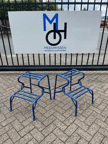 Stucadoors trap, bankje, opstap,trapje beschikbaar voor biedingen