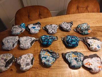 15 wasbare luiers, voor pasgeborenen met wasemmer beschikbaar voor biedingen