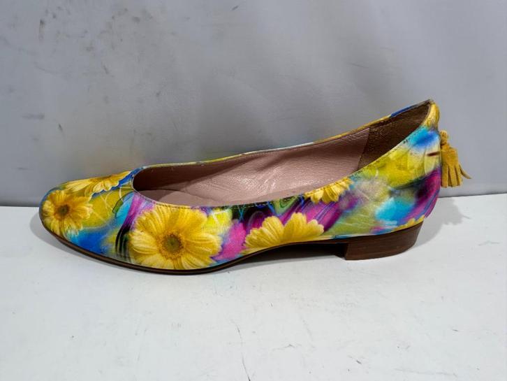 Mauro Teci, maat 40 vrolijke zonnebloem ballerina's, Kleding | Dames, Schoenen, Zo goed als nieuw, Ballerina's, Geel, Verzenden