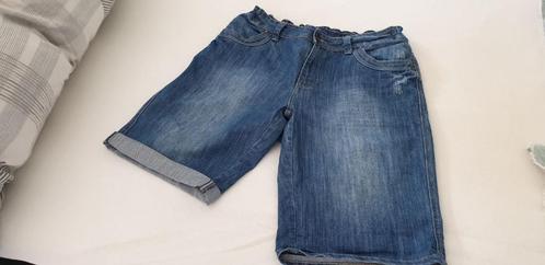 Korte broek jeans L/XL (nieuw), Kleding | Dames, Broeken en Pantalons, Nieuw, Maat 46/48 (XL) of groter, Blauw, Kort, Ophalen of Verzenden