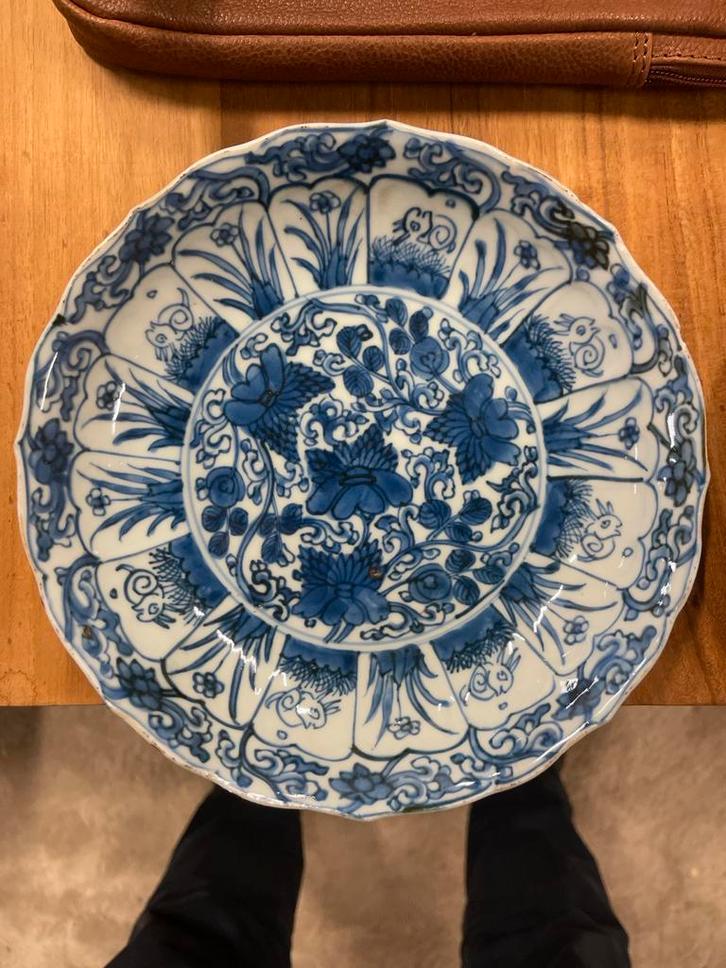 2 Kangxi blauw-wit schotels China Qing dynastie Kangxi Ø21cm, Antiek en Kunst, Antiek | Porselein, Ophalen of Verzenden