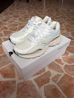 Saucony Progid Omni 9, Nieuw, Ophalen of Verzenden, Wit, Sportschoenen