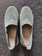 NIEUW Dames Schoen maat 38 Olijfgroen, Ophalen, Nieuw, Sneakers of Gympen, Groen