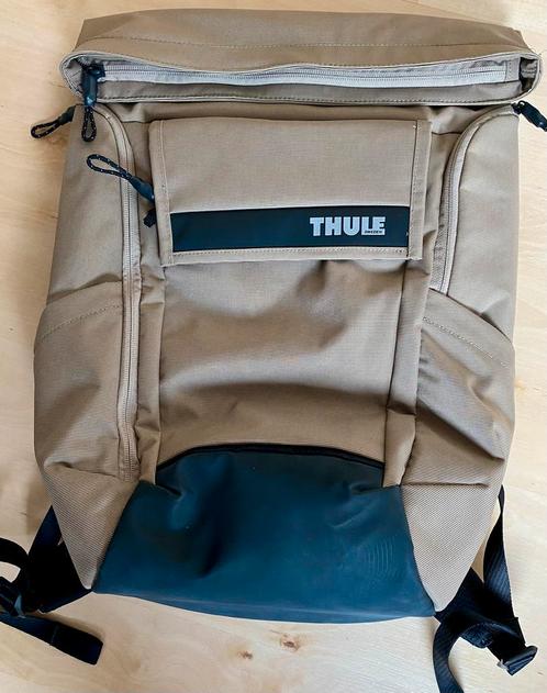 Thule Paramount Backpack 24L - Laptop Rugzak 15.6 inch, Sieraden, Tassen en Uiterlijk, Tassen | Rugtassen, Zo goed als nieuw, 25 tot 40 cm