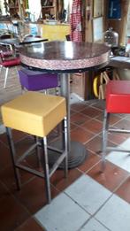 Hangtafel en 3 krukken, Huis en Inrichting, Tafels | Statafels, Ophalen, Zo goed als nieuw