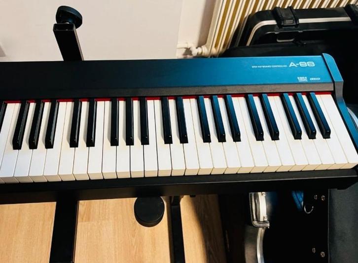 Roland A-88 (MK1) MIDI keyboard, Muziek en Instrumenten, Keyboards, Zo goed als nieuw, 88 toetsen, Roland, Met standaard, Ophalen of Verzenden