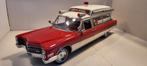 1966 cadillac  Ambulance Sunset coach, precision miniature, Ophalen of Verzenden, Zo goed als nieuw, Auto, Overige merken
