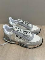 Lacoste - Elite Active - Sneakers in wit mt 43 NIEUW, Nieuw, Ophalen of Verzenden, Sneakers of Gympen, Wit