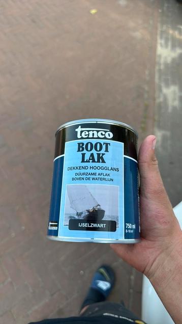 Boot lak beschikbaar voor biedingen