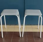 set vintage witte krukjes retro jaren 70 80 bijzettafel kruk, Huis en Inrichting, Krukjes, Ophalen of Verzenden, Gebruikt, Staal