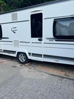 Fendt Saphir 560 Luxe gezinscaravan 2018 zo goed als nieuw, Caravans en Kamperen, Caravans, Schokbreker, Rondzit, Omvormbare zithoek