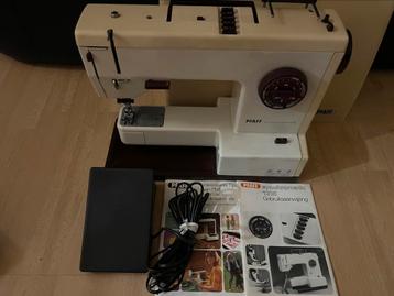 Vrije arm Pfaff 1215 IDT synchromatic in compl superstaat beschikbaar voor biedingen