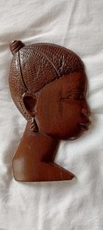 Handgesnede houtsnijwerk uit Afrika, Antiek en Kunst, Kunst | Beelden en Houtsnijwerken, Ophalen of Verzenden